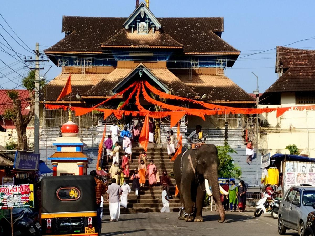 Villa Swasthi Griha Aranmula Exterior foto