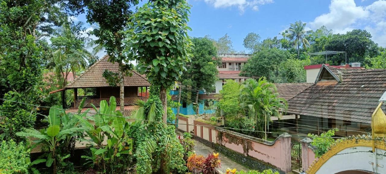 Villa Swasthi Griha Aranmula Exterior foto