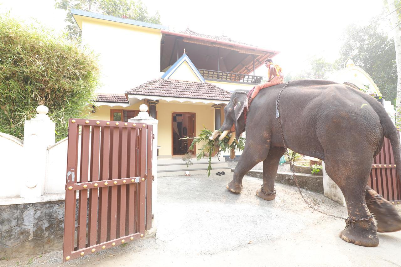 Villa Swasthi Griha Aranmula Exterior foto